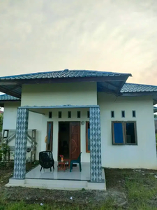 Jual Rumah Besar, Tinggi, Menenangkan