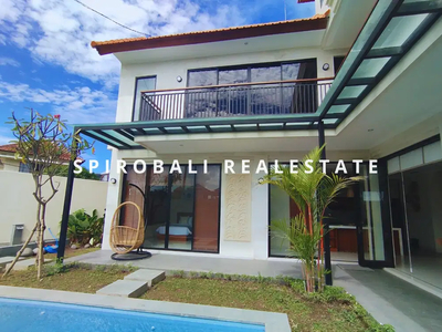 Monthly & Yearly Rent 3 BR Villa With Ricefield View In Seminyak