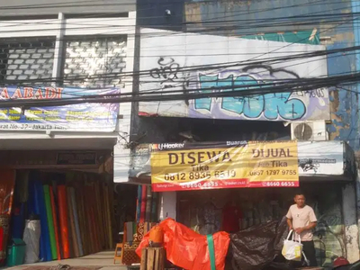 Ruko Disewakan Jatinegara Harga Murah Lokasi Super Komersil dan Ramai