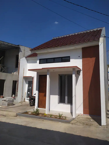 Rumah 1 Lantai Siap Huni Spesifikasi Bata Merah 2 KM Lokasi Depok