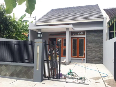 Rumah baru Boyolali dekat dengan pintu tol Klodran