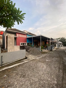 Rumah dekat Unnes, Sampangan, RS Kariadi, Unwahas, Simpang Lima, Polda