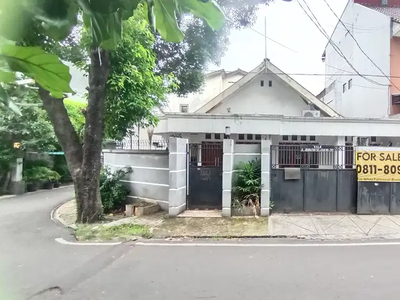 Rumah dijual dekat jalan Panglima Polim Kebayoran Baru Jakarta Selatan