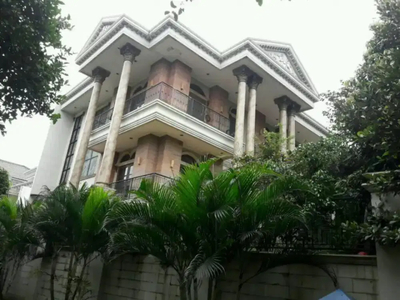 Rumah dijual di Villa Menara Kelapa Gading