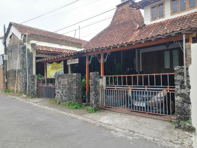 Rumah Etnik Jalan Kaliurang Jogja di Ngaglik Sleman Yogyakarta