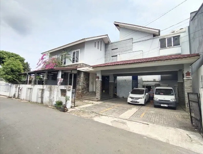 Rumah ex-Kantor di Cilandak dekat Sts. MRT Cipete murah