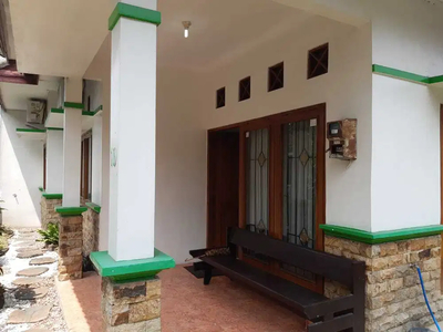 Rumah Furnished Bulanan Di Jalan Kaliurang KM 7 Dekat Kampus UGM