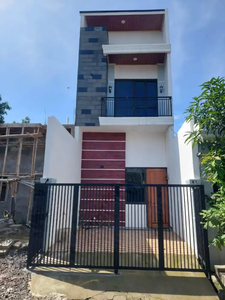 Rumah minimalis modern Citra Raya Cikupa