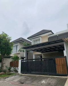 Rumah Minimalis SHM 2 Lantai Bagus di Graha Famili Full Marmer