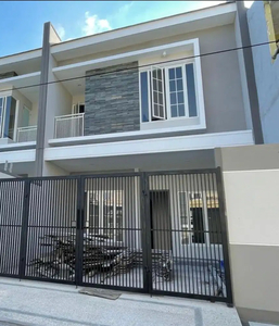 Rumah new minimalis di Pandugo Rungkut