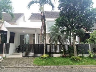 Rumah Siap Huni Cantik Lokasi Araya Malang