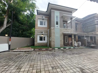 Rumah 2 Lantai Full Furnish Jakal Km 12,5 Samping SPBU MINDI