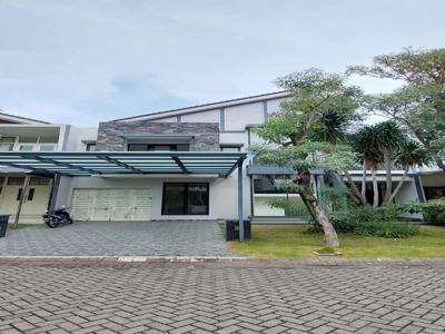 Rumah Pakuwon Indah Dijual