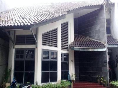 Bangunan Komersil Pinggir Jalan Haji Nawi Raya, Super Strategis