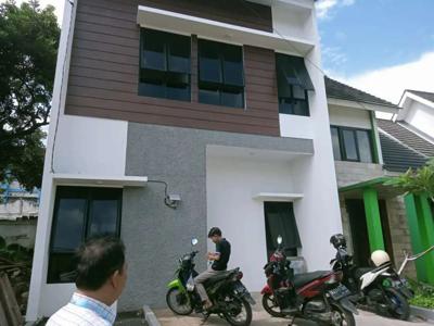 Rumah Baru Murah 2 Lantai 3 Kamar dalam Cluster di Lubang Buaya