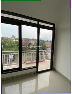 Dijual Rumah LT106 LB80 2 Lantai 3KT 2KM Siap Huni Harga Terjangkau - Bandung Kota