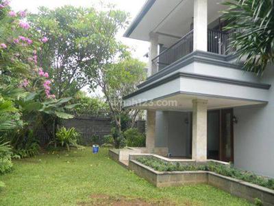 A Beautiful And Classy House In Elite Darmawangsa Area