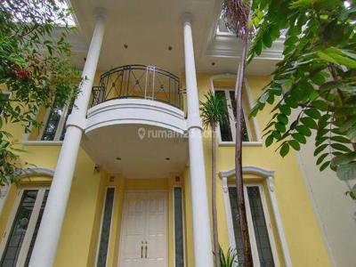 Luxury house in Senayan area ready