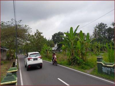 Tanah Mangku Jalan Degolan; Barat Kampus Uii Sleman