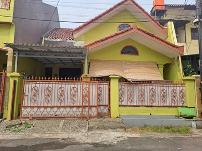 BANTING HARGA !! RUMAH CANTIK ALAMI DI PONDOK KELAPA