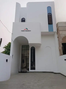 Brand New House dengan desain mezanine dekat Joglo