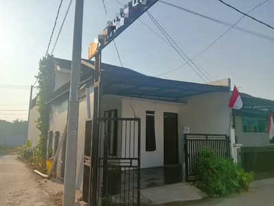 Di Jual Cepat Rumah Bangunan Baru, Posisi Hoek Di Padurenan, Bekasi