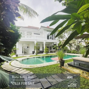 dijual cepat villa minimalis modern Seminyak Bali