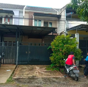 Dijual Rumah 2 lantai di Cluster Mahoni Taman Royal 2 Kota Tangerang