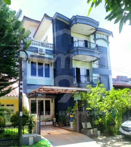 DIJUAL Rumah Cantik 3 lt di Jl. Boulevard, Panakukang Mas, Makassar