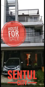 Dijual rumah Cozy House di Sentul City