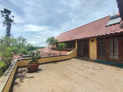 Dijual Rumah Hoek di Kemang Pratama Regency Bekasi
