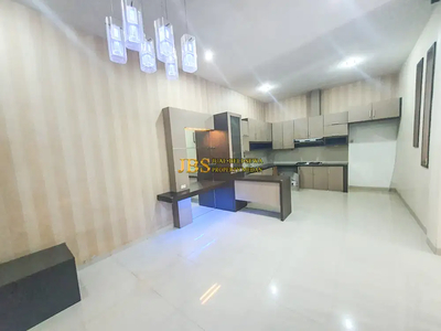 Dijual Villa Lux Full Furnished Komplek Cemara Asri Jalan Azalea IV