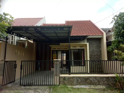 Disewakan Rumah Strategis Mutiara Jingga Residence Tasikmadu, Malang