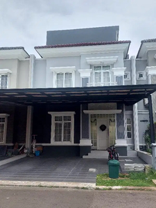 Rumah 2.5 Lantai Full Renov rapi siap huni di Gading Serpong