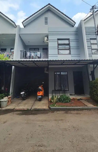 Rumah bagus dalam cluster Jombang dekat stasiun