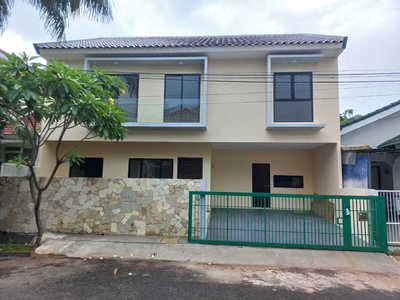 Rumah baru Mertilang sektor 9 Bintaro modern minimalis (13100)