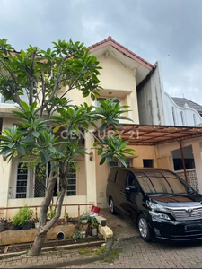 Rumah Cantik 2 Lantai Siap Huni Di Villa Graha Hijau Dm12988
