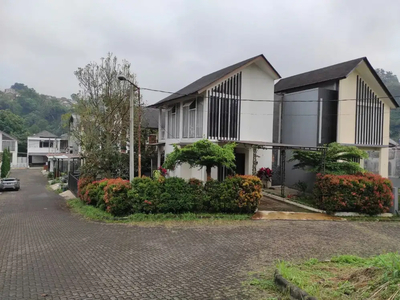 Rumah Ciamik di Dago Dkt Cigadung Tubagus Ismail Cisitu ITB Borromeus