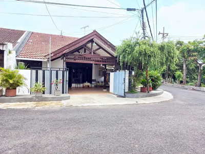 Rumah di Kutisari Indah Selatan