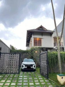 Rumah Mewah 2 Lantai Nuansa Bali Lokasi Perum Elite Araya Golf Malang