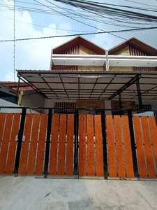 Rumah Mewah Konsep Scandinavian di Pinggir Jalan di Jakarta Timur