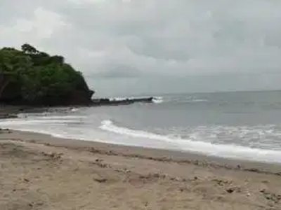 Tanah dekat Pantai Balian Bali hanya 100 meter dari pantai