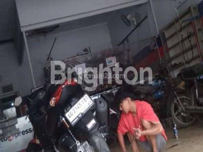 GUDANG SPAREPART MOTOR DEPAN SUDAH ADA BENGKEL MOTOR AKTIF