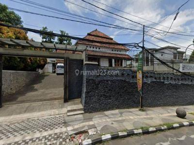 kan Rumah Klasik Luas Bisa Usaha di Mainroad Riau