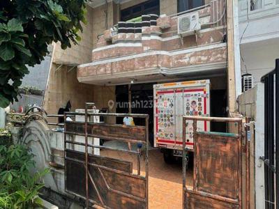 Rumah Tinggal Dan Usaha Green Garden Jakarta Barat 8x18 Harga Njop Murah