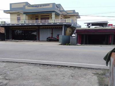 Jual Rumah Dua Lantai Nempel Jalan Provinsi Cocok buat Usaha
