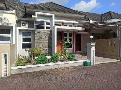 Rumah minimalis modern Full Furnished dalam perumahan dekat tugu Jogja