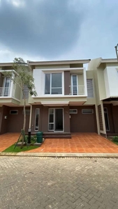 Di Jual Rumah furnish di malibu Village Gading Serpong