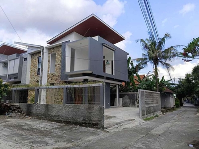 Dijual 3 unit rumah di dalam cluster