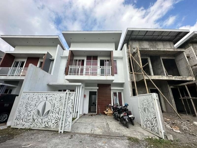 Dijual Rumah beserta tanah SHM murah di sleman